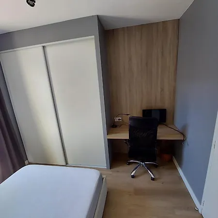 Centre Avec Parking Et Jardin *